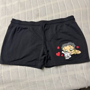 Betty Boop Black Graphic Drawstring Athletic Shorts with Red Hearts 35” waist